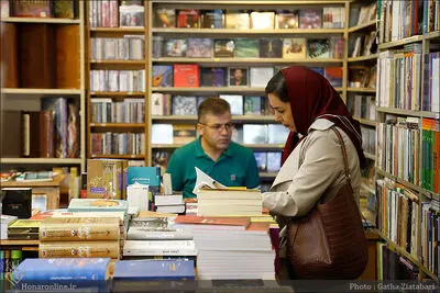 بازار فروش شعر در ایران! / این روزها چه شاعرانی می‌فروشند؟