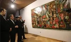 بازدید وزیر امور خارجه از نمایشگاه‌های تجسمی دایر در فرهنگ سرای نیاوران
