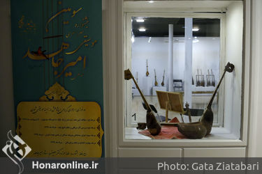 افتتاحیه سومین نمایشگاه سازندگان ساز در خانه هنرمندان