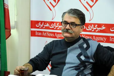 پرده‌خوانی‌های امروزی از جنگ و انقلاب / نقاشی‌های من قصه‌گو است / روایت امیر شهاب رضویان از نمایشگاه آثارش در گالری کاما