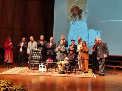 تئاتر برایم خود زندگی است