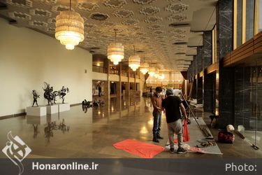تحویل آثار هشتمین دوسالانه مجسمه‌سازی تهران در تالار وحدت