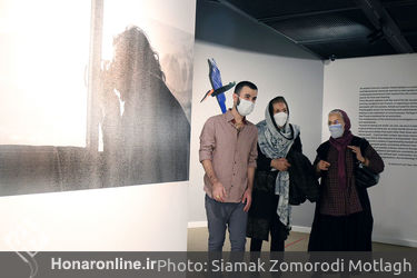 بازدید هنرمندان از نمایشگاه مهدی سحابی در موزه هنرهای معاصر