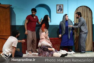 نمایش «هملت پشت کوهی» در سالن چهارسو