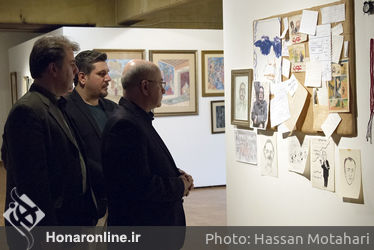 بازدید علی مراد خانی از نمایشگاه آثارجشنواره هنر های تجسمی درفرهنگسرای نیاوران