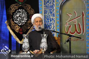 مراسم گرامى‌داشت هفتمین شب شهادت امام حسین (ع) در موسسه توسعه هنرهای معاصر (2)