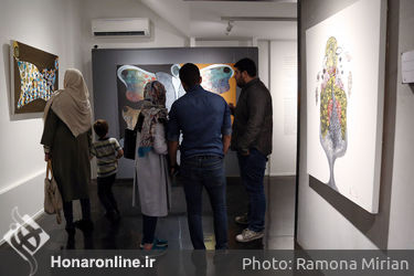 نمایشگاه نقاشی‌های هرمز مه‌منش در گالری ایوان