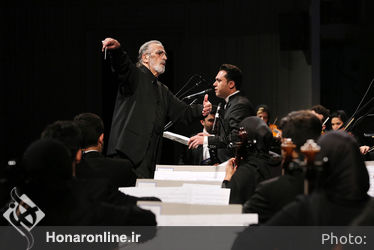 اجرای ارکستر ملی ایران به رهبری فریدون شهبازیان در تالار وحدت