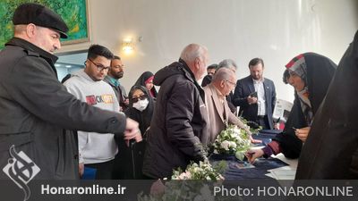 حضور اهالی فرهنگ و هنرمندان پای صندوق رای تالار وحدت