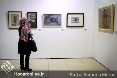 افتتاحیه نمایشگاهی از آثار هنرمندان در پردیس ملت
