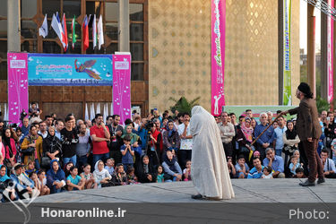 اولین روز از هفدهمین جشنواره بین‌المللی تئاتر عروسکی تهران- مبارک