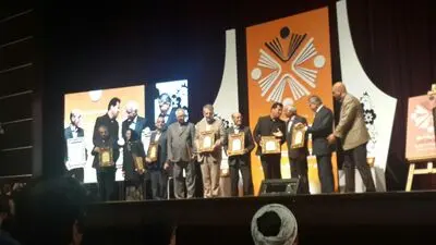 در نخستین جشنواره انجمن‌های ادبی کشور: انجمن ادبی صراط زنجان شایسته تقدیر شد