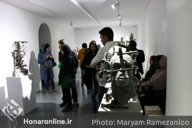 نمایشگاه مجسمه‌های حسین آزادی در گالری اعتماد