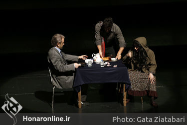 فیلم تئاتر "آینه های روبرو" در تالار وحدت