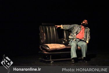 نمایش "فیل در تاریکی" در تماشاخانه پالیز