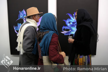 نمایشگاه عکس‌های نیکی کریمی در گالری اعتماد باغ نگارستان