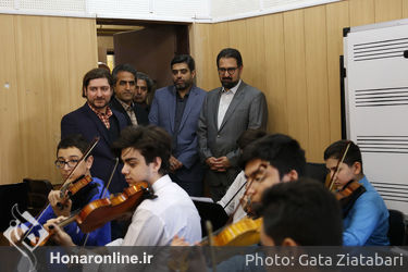 بازدید سید محمد مجتبی حسینی از هنرستان موسیقی پسران 