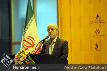 نشست صمیمانه هنرمندان و فعالان هنرهای تجسمی با وزیر فرهنگ و ارشاد اسلامی(2)
