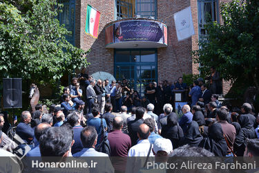مراسم تشییع پیکر علیرضا سلطانی شاد از مقابل خانه هنرمندان