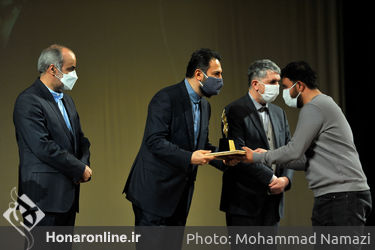 آیین پایانی نمایشگاه و جایزه عکس بنیاد رودکی « روایت سرباز » ویژه بزرگداشت اولین سالگرد عروج شهید قاسم سلیمانی»