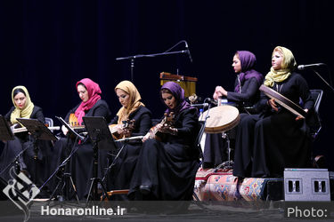 خنیاگران مهر در چهارمین روز سی و دومین جشنواره موسیقی فجر در تالار وحدت