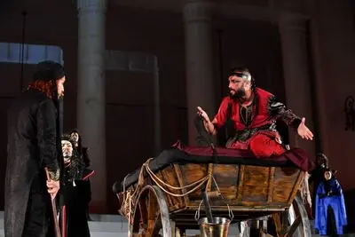 «سی‌صد» ۲ مرداد میزبان کادر درمان می‌شود