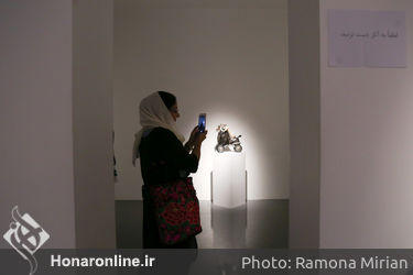 نمایشگاه آثار بهزاد اژدری در گالری اعتماد باغ نگارستان