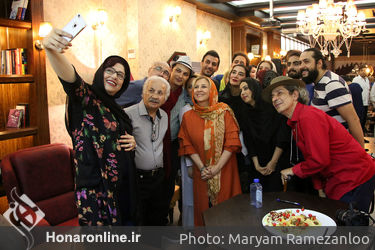 رونمایی از پوستر نمایش "ضیافت شبانه‌‌ای برای شبنم"