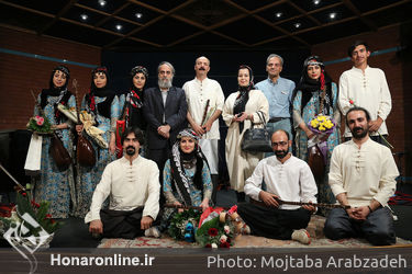 اجرای کنسرت تنبورنوازان واله و رونمایی از کتاب "ته‌رزهای باستانی تنبور" در خانه هنرمندان
