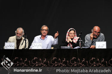 نمایشنامه خوانی "سنگلج با خلج"در تماشاخانه سنگلج