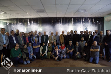 بازدید مرادخانی و جمعی از  اهالی هنر از موزه عروسکی در تالار حافظ