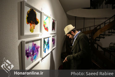 نمایشگاه نقاشی ناصر پلنگی و لباس بهنود جواهرپور در گالری آریانا 