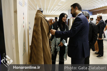 بازدید سید محمدمجتبی حسینی از نمایشگاه هشتمین جشنواره بین‌المللی مد و لباس فجر در چابهار