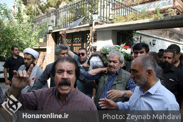 مراسم تشييع پيكر زنده ياد سيدكمال طباطبايى در خانه سينما