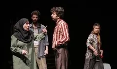 روایت بصیر از نمایش «موتورخونه» | اهالی یک ساختمان در روزهایِ جنگِ دهه شصت