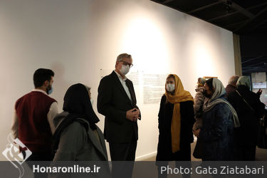 بازدید از "نمایشگاه ارمغان" و "عکس مفهومی" در موزه هنرهای معاصر 