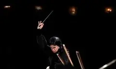 «ناقوس زمان» در تالار وحدت به صدا در می‌آید