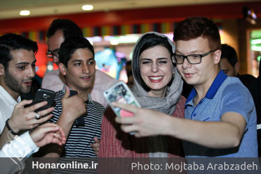 اکران مردمی فیلم رگ خواب در پردیس سینمایی کوروش‎