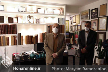 کتابگردی سرپرست معاونت امور هنری در هفته کتاب