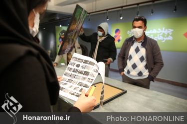 تحویل آثار هنرمندان به چهاردهمین جشنواره هنرهای تجسمی فجر