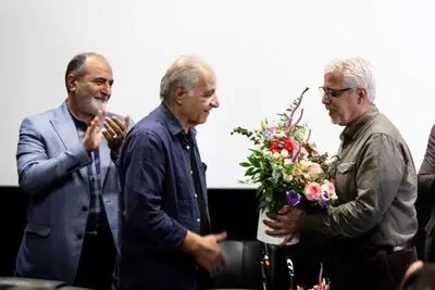 تقدیر از جهانگیر میرشکاری با اعطای نشان درجه یک هنری