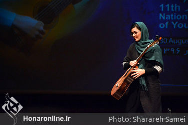 گیتار نوازی در صبح دهمین روز از جشنواره ملی موسیقی جوان در تالار رودکی