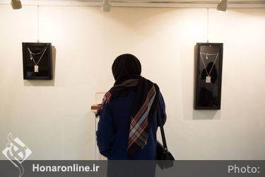 نمایشگاه زیورآلات تکتم فاضل و بهرام دشتی‌نژاد در گالری گلستان