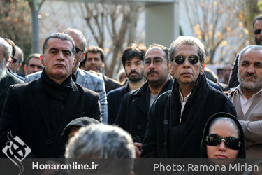 تشییع پیکر احمدرضا دالوند در خانه هنرمندان