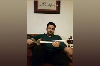 روایت محمدامین میراحمدی از "آموزش عمومی تار و سه‌تار‌نوازی" / قالب کتاب به‌گونه‌ای است که برای همه مردم کاربرد دارد
