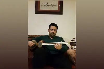 روایت محمدامین میراحمدی از "آموزش عمومی تار و سه‌تار‌نوازی" / قالب کتاب به‌گونه‌ای است که برای همه مردم کاربرد دارد