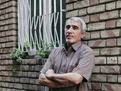 تشییع پیکر زنده‌یاد کوروش اسدی از مقابل خانه هنرمندان