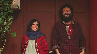 یادداشتی بر فیلم «رومانتیسم عماد و طوبی» | در جست‌وجوی ژانری تازه در سینمای ایران