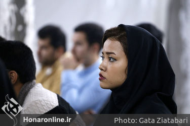 نشست تخصصی عکاسان ایران و افغانستان در مرکز فرهنگی هنری تیرافکن