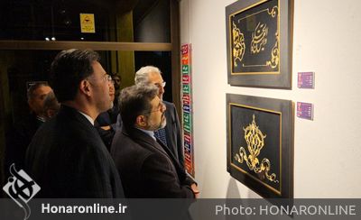 بازدید وزیر فرهنگ از نمایشگاه آثار هنرمندان پیشکسوت در فرهنگسرای نیاوران